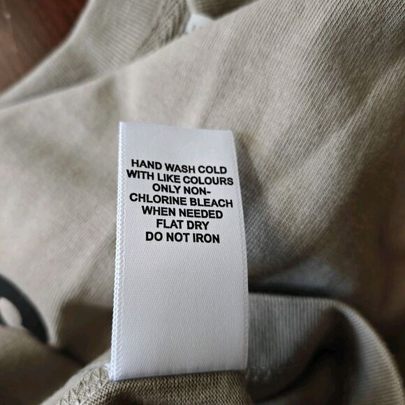 Fear of God Essentials NWT SS20 T-Shirt Oversized Moss Men’s M PacSun Authentic - Picture 6 of 10